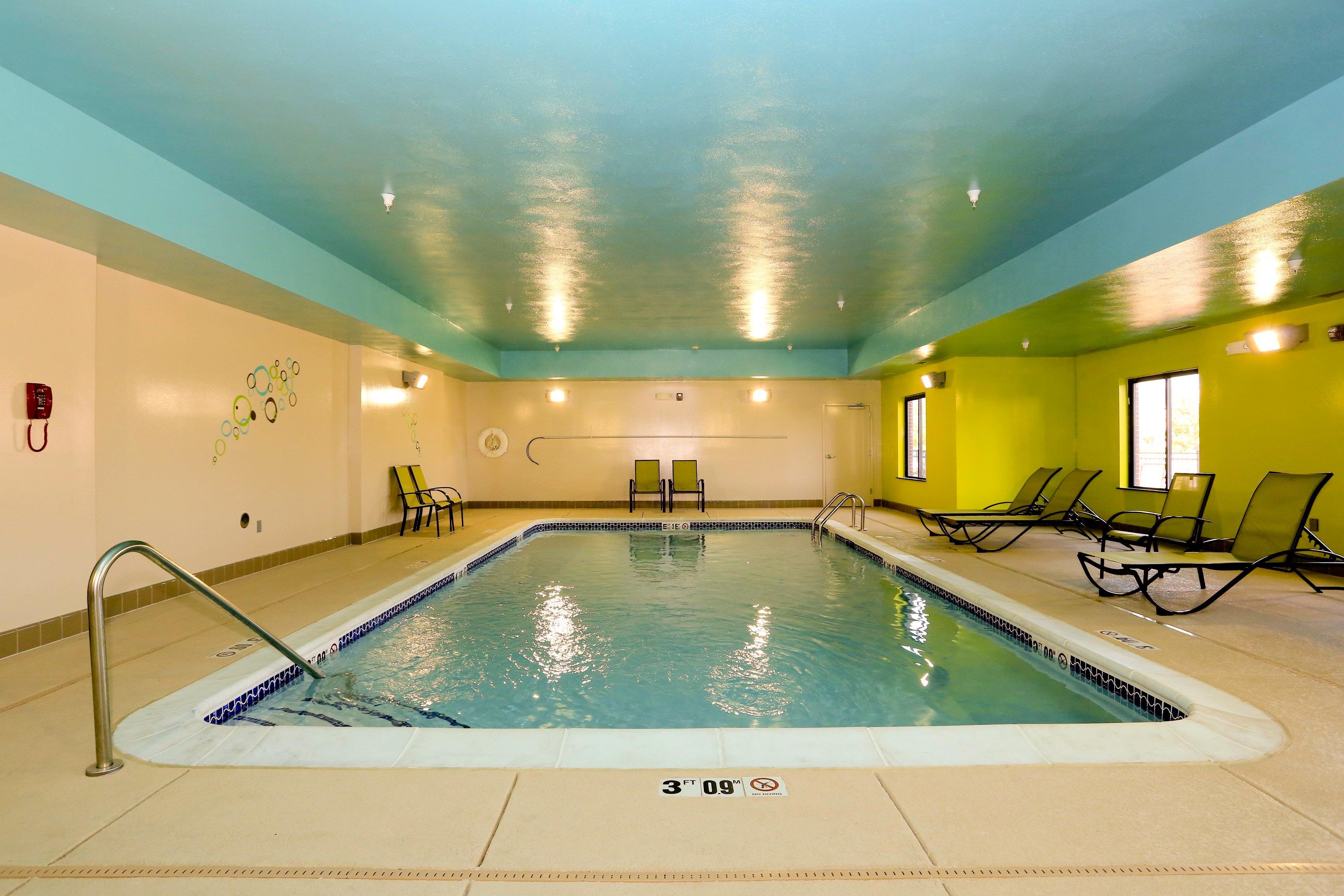 Holiday Inn Express & Suites Marion Northeast By Ihg Eksteriør billede