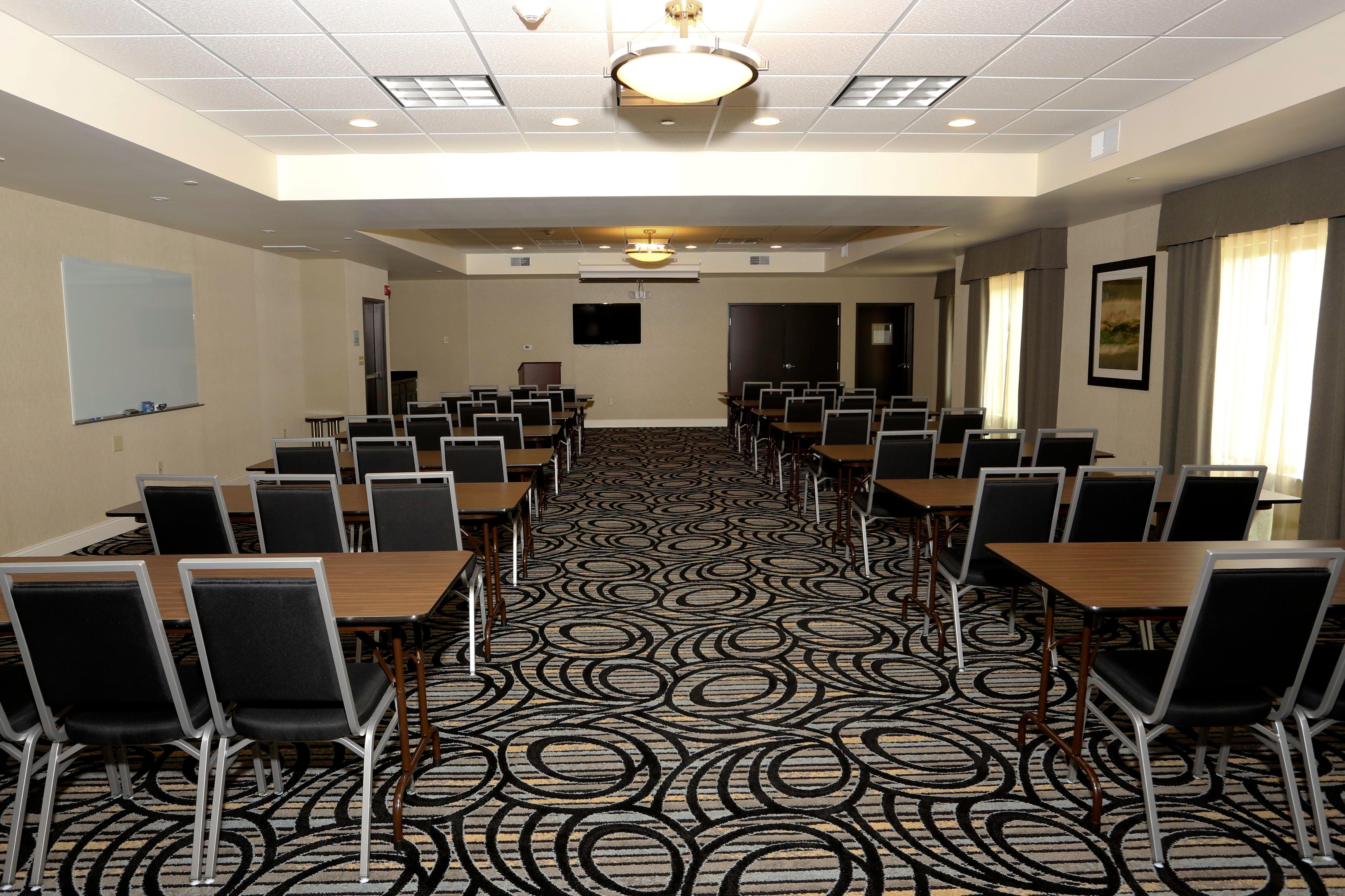 Holiday Inn Express & Suites Marion Northeast By Ihg Eksteriør billede