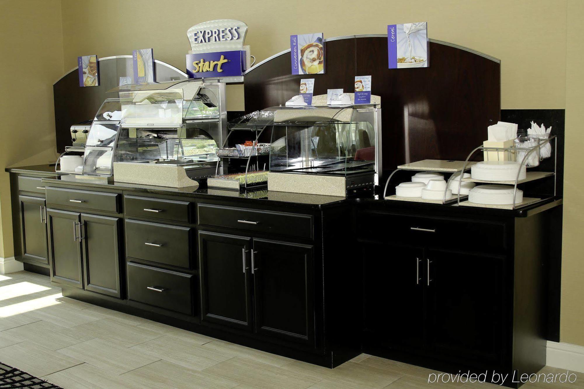Holiday Inn Express & Suites Marion Northeast By Ihg Eksteriør billede