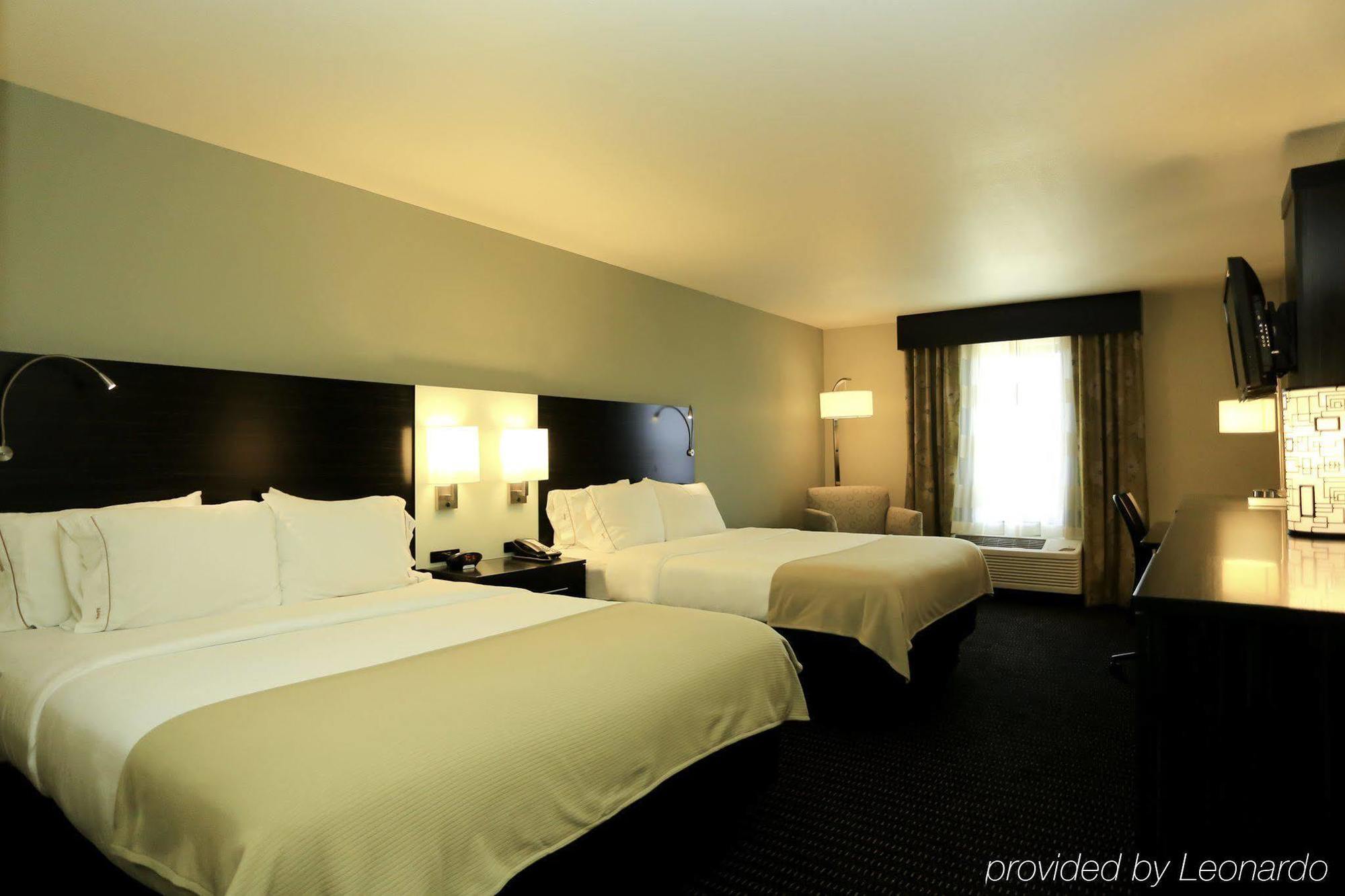 Holiday Inn Express & Suites Marion Northeast By Ihg Værelse billede